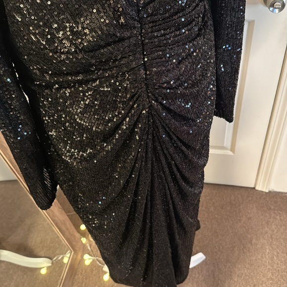 MAC DUGGALBlack Long Sleeve Sequin Gathered Waist Dress